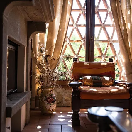 Comfortable House With Pool In