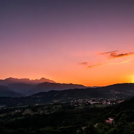 Vakantiehuis Comfortable House With Pool In Castelnuovo di Garfagnana
