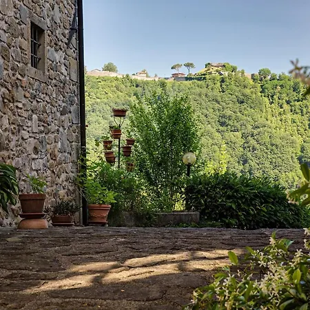 Comfortable House With Pool In Casa vacanze